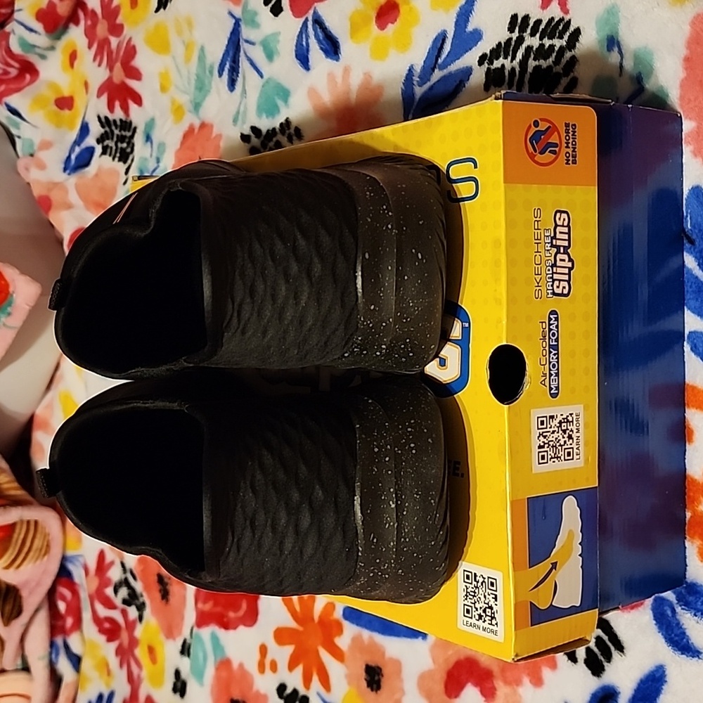 MES New In Box Skechers Slip-Ins - Picture 4 of 5